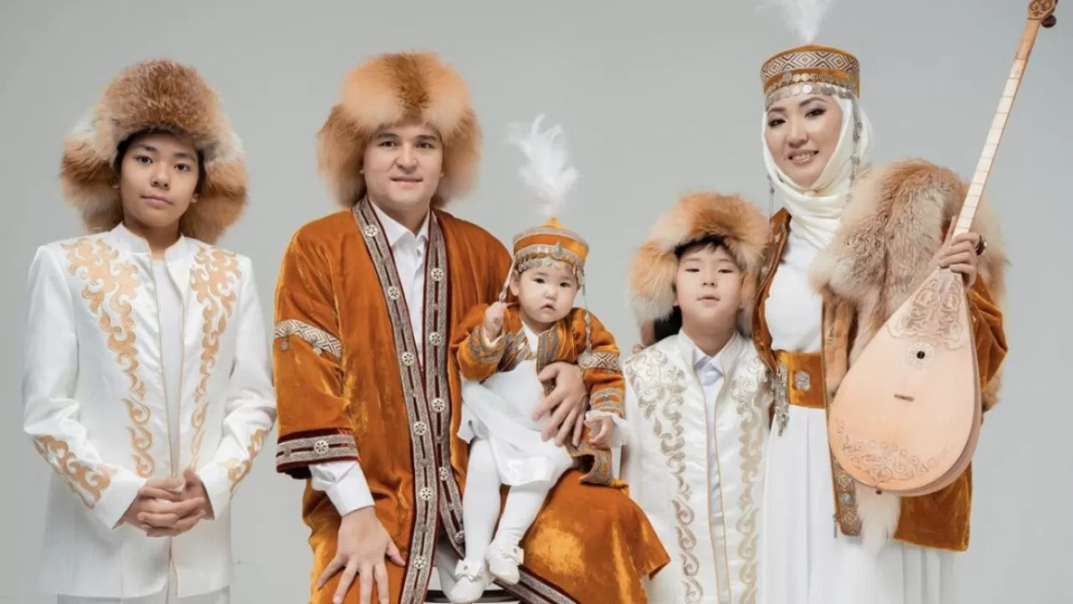  Ақынның жеке мұрағатынан 