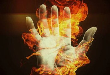 Атырауда әйелімен ұрсып қалған ер адам өзін өртеп жіберді