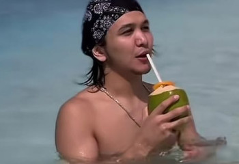 Улангасыр Ками подтрунил над своими учителями на Мальдивах