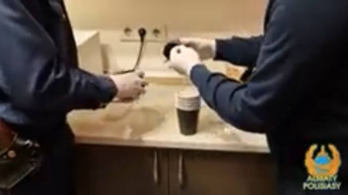 Наркокурьеры начали использовать для закладок бумажные стаканчики для кофе