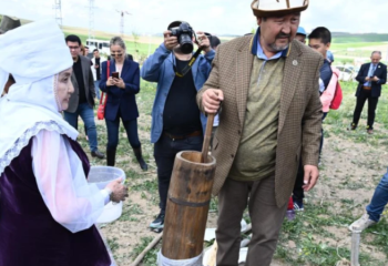 «Харам қылып жіберді». Желіде қымыздың құрамына қатысты шу шықты