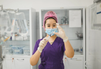 «Қатерлі ісіктен қорғайды». 11 жастағы қыздарға жаңа вакцина салынады