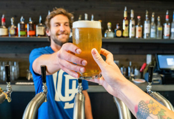 Жители четырёх сёл в ВКО отказались от алкоголя. К чему это привело, рассказали в полиции