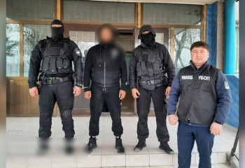 Отобрал BMW и вымогал миллион тенге – в Туркестанской области задержали подозреваемого