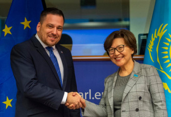 Орталық Азия бойынша стратегиясын бағалау жөніндегі жаңа баяндама-қарарды мақұлданды