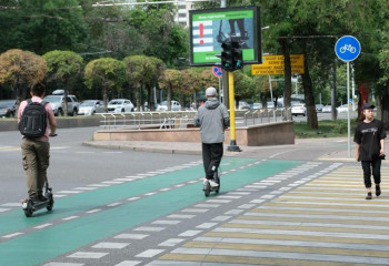 В Алматы в 2 раза увеличилось количество поездок на кикшеринговых электросамокатах за год