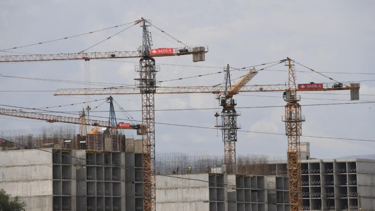 В предгорье Алматы за год выявлено 54 незаконных постройки