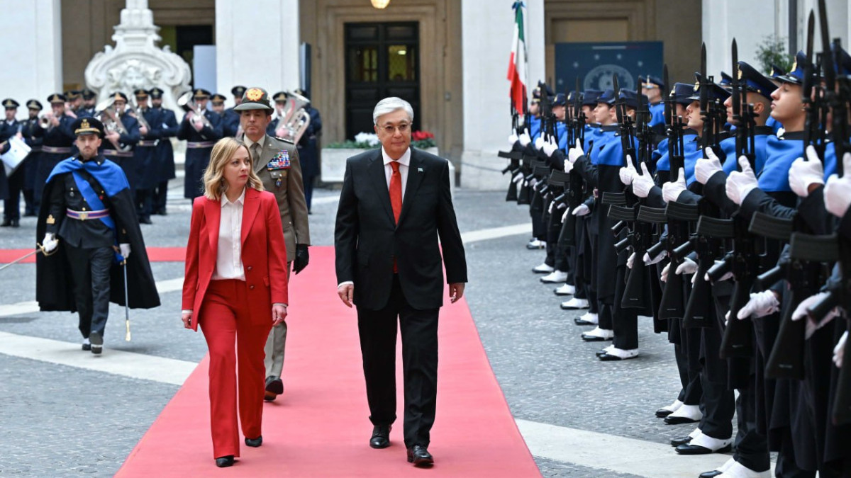 Президент прибыл во дворец «Киджи» на переговоры с Председателем Совета Министров Италии