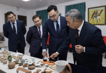 Руслан Желдібай Сарайшықтағы археологиялық жұмыстармен танысты