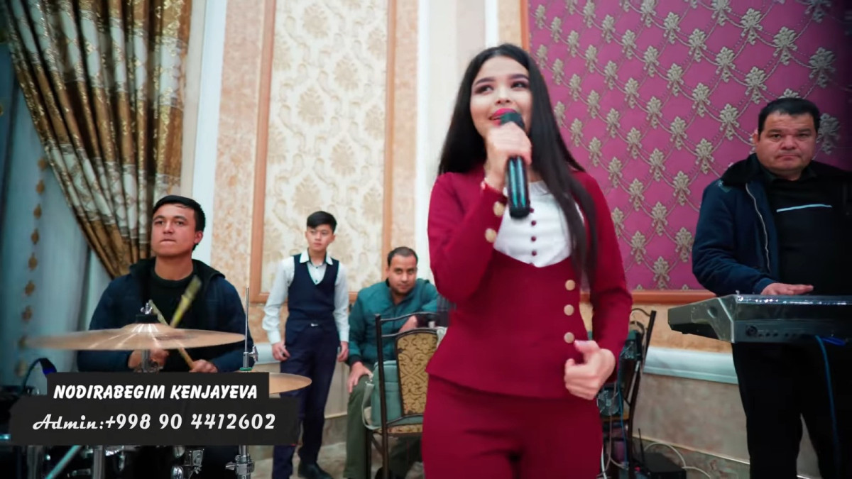 «Водка пью только один стакан» - узбекская певица порвала чарты с импровизацией из Баку