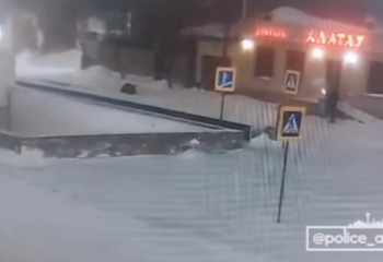 Избиение и ограбление астанчанина попало на видео