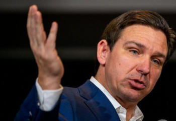 Губернатор Флориды Десантис заявил о выходе из президентской гонки в США