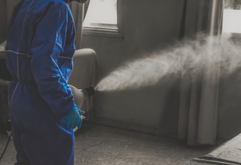 Жильцы многоэтажки Уральска получили химическое отравление после травли тараканов