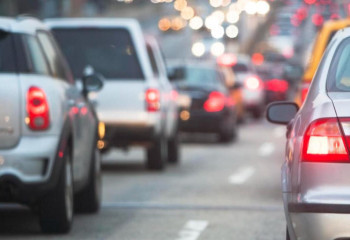 Как обстоит ситуация на дорогах и в аэропорту Алматы