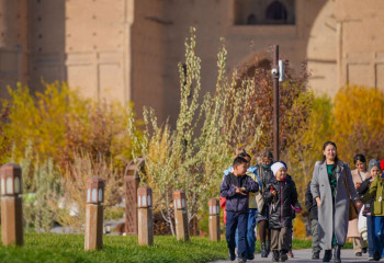 Свыше 2500 людей получили помощь от центра семьи в Туркестане