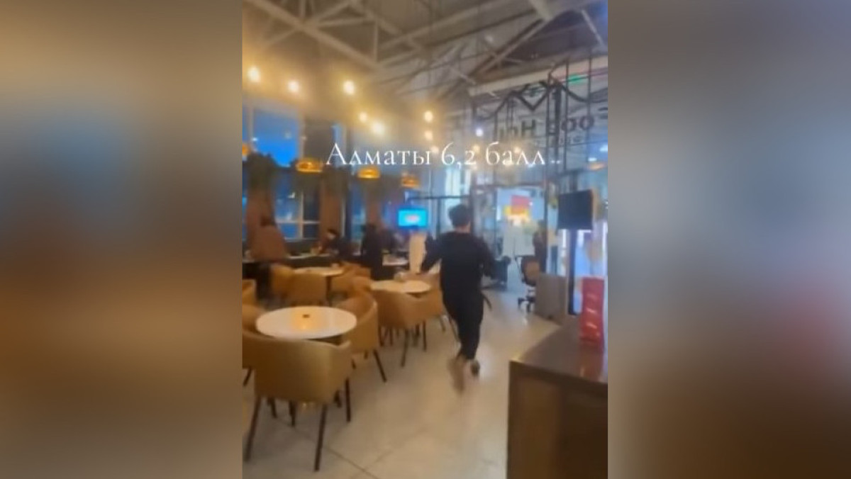 Посетители ресторанов не заплатили за счет во время землетрясения