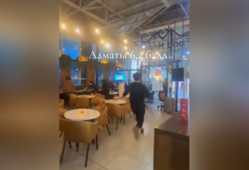 Посетители ресторанов не заплатили за счет во время землетрясения