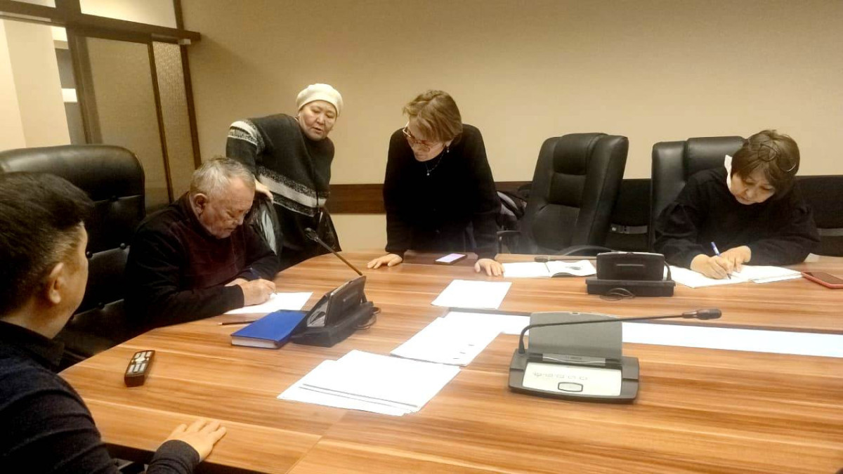  организаторов 