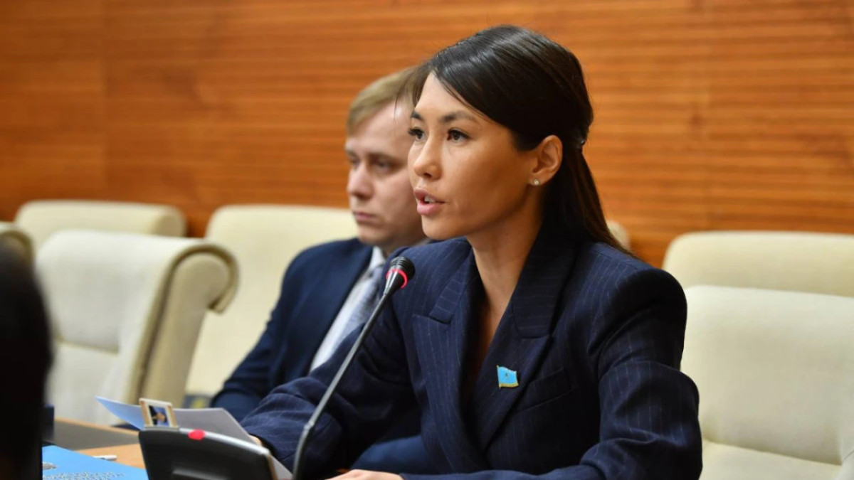 Депутат Мажилиса Динара Шукижанова досрочно сложила депутатские полномочия