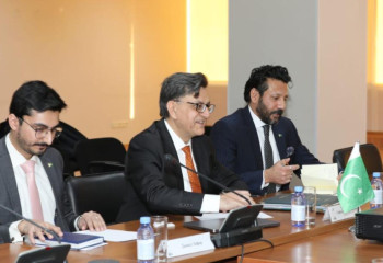 Kazakhstan offers Pakistan to jointly built North-South and TITR corridors