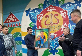 Олимпийский чемпион Серик Сапиев поговорил «по душам» с заключенными карагандинской колонии