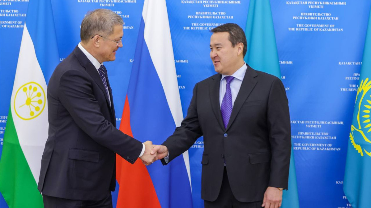 Торгово-экономическое сотрудничество обсудил премьер-министр Казахстана с главой Башкортостана