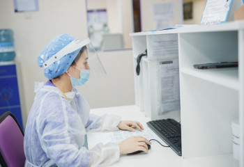 8 месяцев не платили зарплату работникам медцентра в Актау