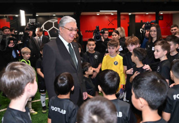 Tokayev visits new Footlab in Almaty