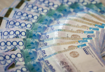 В хищении бюджетных 1,8 млрд тенге подозревают бухгалтеров отдела образования Туркестанской области