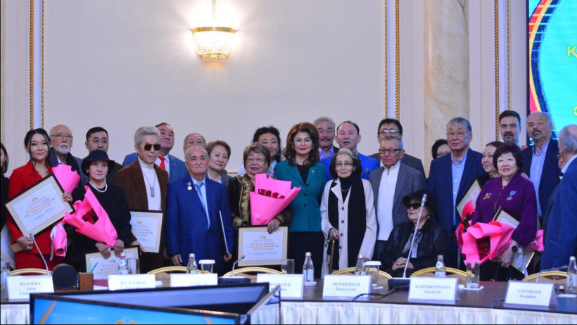  Мәдениет және ақпарат министрлігінің баспасөз қызметі 