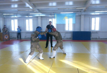 Астанада әскерилер арасында қоян-қолтық ұрыстан жарыс өтті