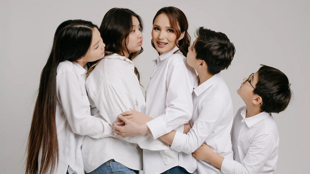  instagram.com/zhuldyzabdukarimovaofficial 