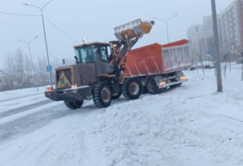 Больше 2 тысяч дорожных рабочих задействованы в уборке снега в Астане