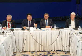 Ұлттық құрылтай мүшелерімен кездесуде білім жүйесін дамыту мәселелері талқыланды