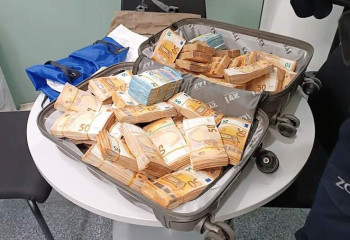 Германияда 455 мың еуроны заңсыз алып өтпек болған украиналық зейнеткер ұсталды