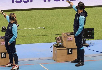 Казахстанец завоевал бронзу на Кубке мира по стрельбе