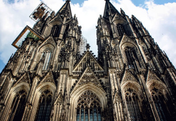 Душу дьяволу в обмен на строительство – жуткая история Кёльнского собора