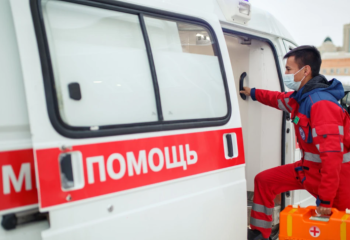 Екібастұзда ер адам әйелін үйде босандырып алды