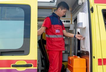 Защитить медработников особым статусом потребовал профсоюз