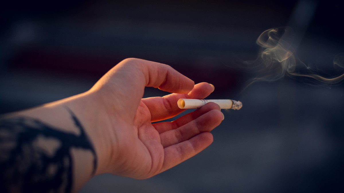 На 69% за год взлетели продажи сигарет в РК