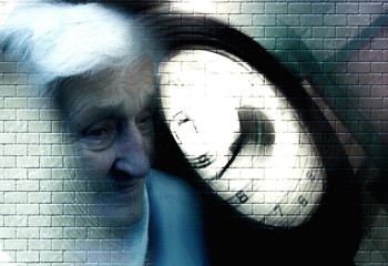 «Күмәншілдік, ұмытшақтық...». Деменцияның алғашқы белгілері қандай