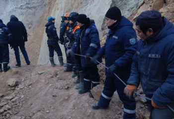 Майқайыңдағы апат: Опырылған жер түбіндегі габаритті емес тас толығымен бөлшектелді