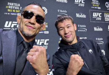 Шавкат Рахмонов встретился с Тони Фергюсоном в казино