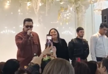 Танымал актриса халықтың арасында күзетпен жүруге не себеп болғанын айтты