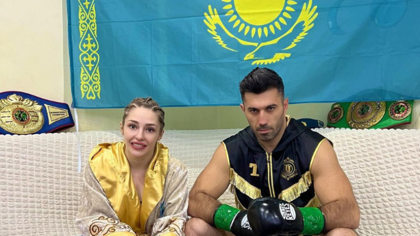  instagram.com/angelina_lukas1997 