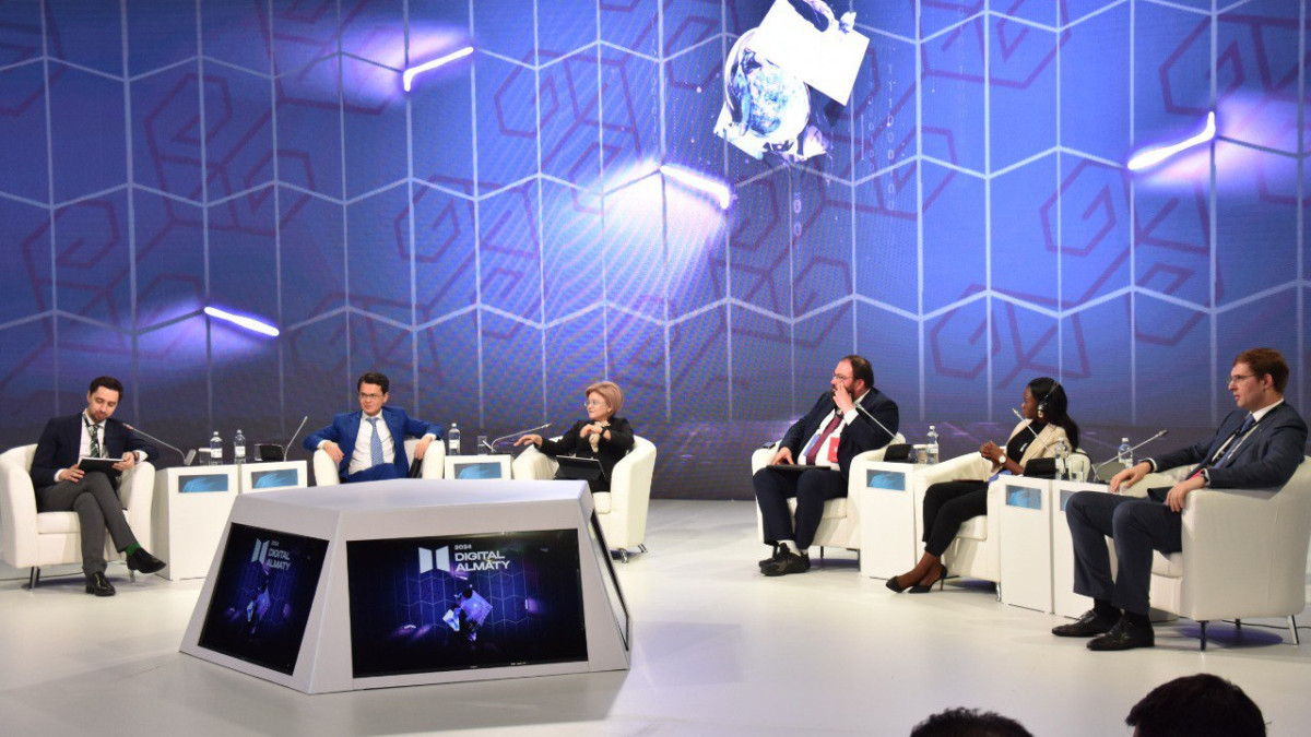 В Алматы проходит VI цифровой форум Digital Almaty 2024