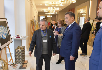 Аким Акмолинской области посетил Кокшетауский университет