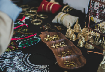 Астанада құрбысына қонаққа барған әйел үйін тонап кетті