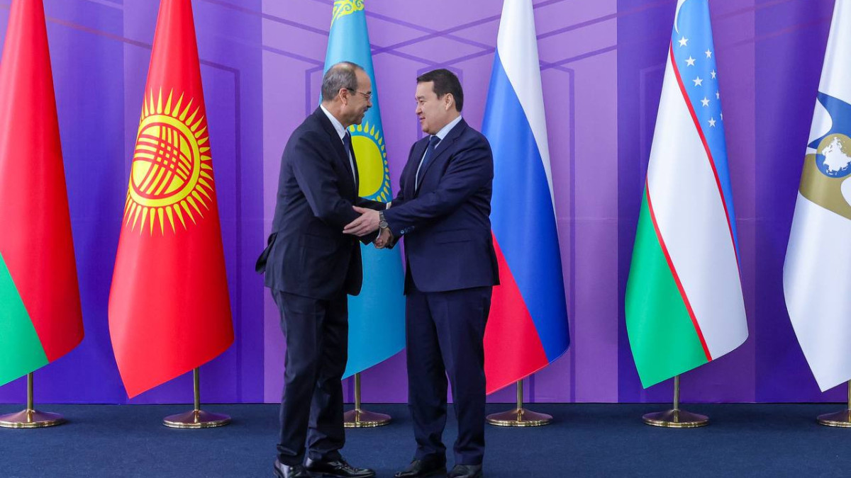 Премьер-министры Казахстана и Узбекистана обсудили торгово-экономическое сотрудничество