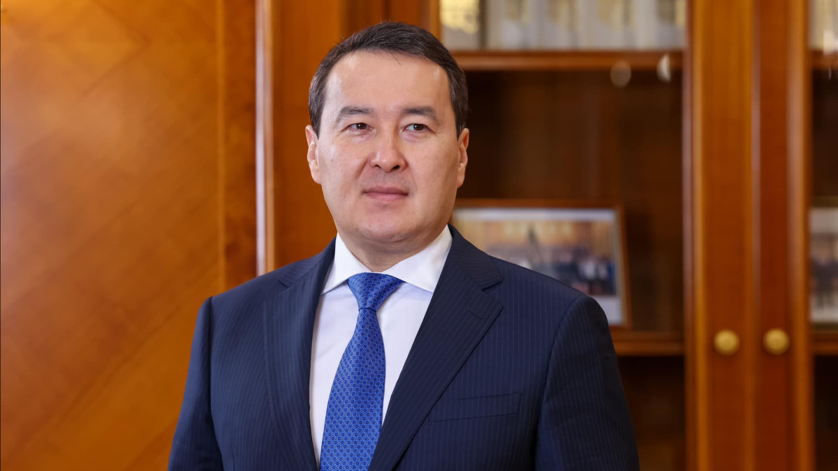  facebook.com/Әлихан Смайылов 